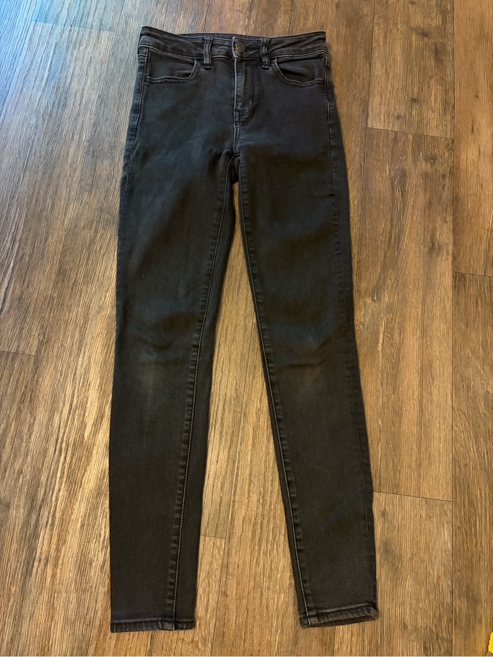 American Eagle Women's Classic Black Hi-Rise Jegging Next Level Stretch Size 2 - Picture 3 of 10